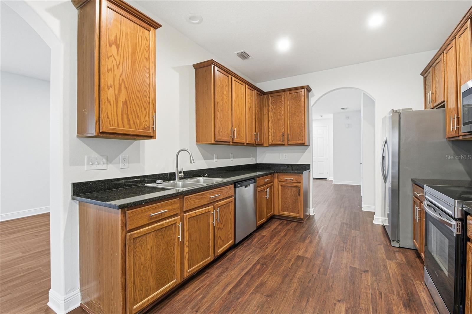 HAMPTON LAKES AT MAIN STREET - Residential