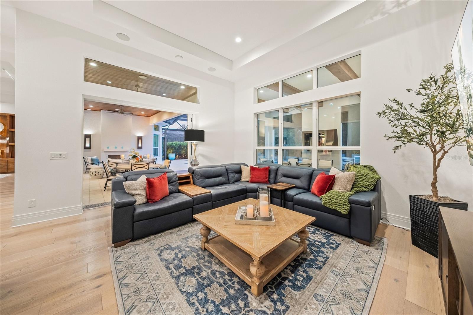 COUNTRY CLUB EAST AT LAKEWD RNCH YY1-4 - Residential