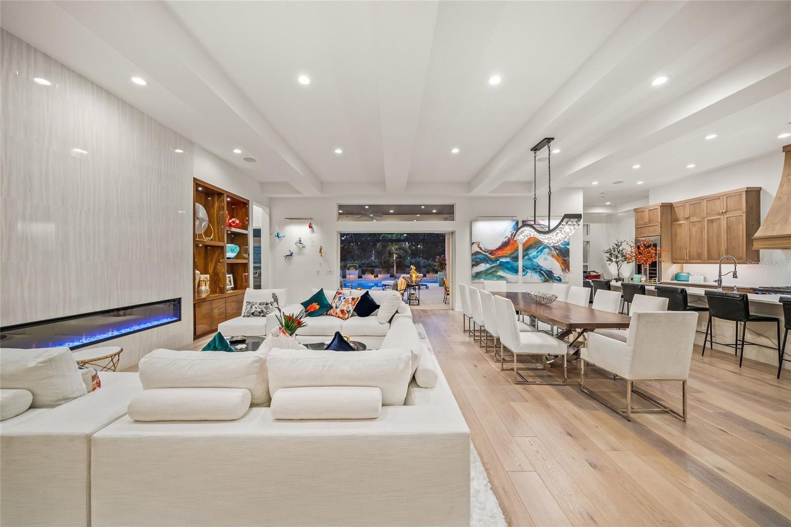 COUNTRY CLUB EAST AT LAKEWD RNCH YY1-4 - Residential