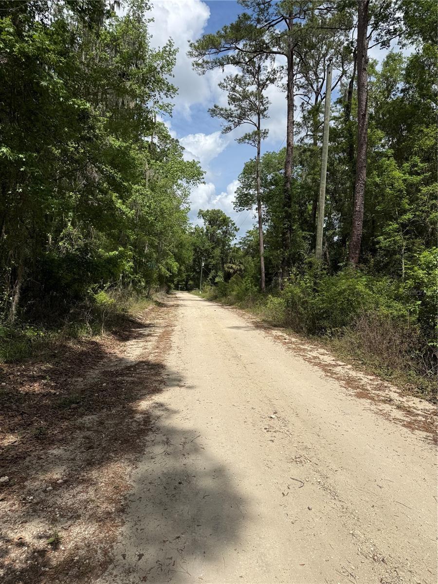 RAINBOW PARK UN 08 - Land