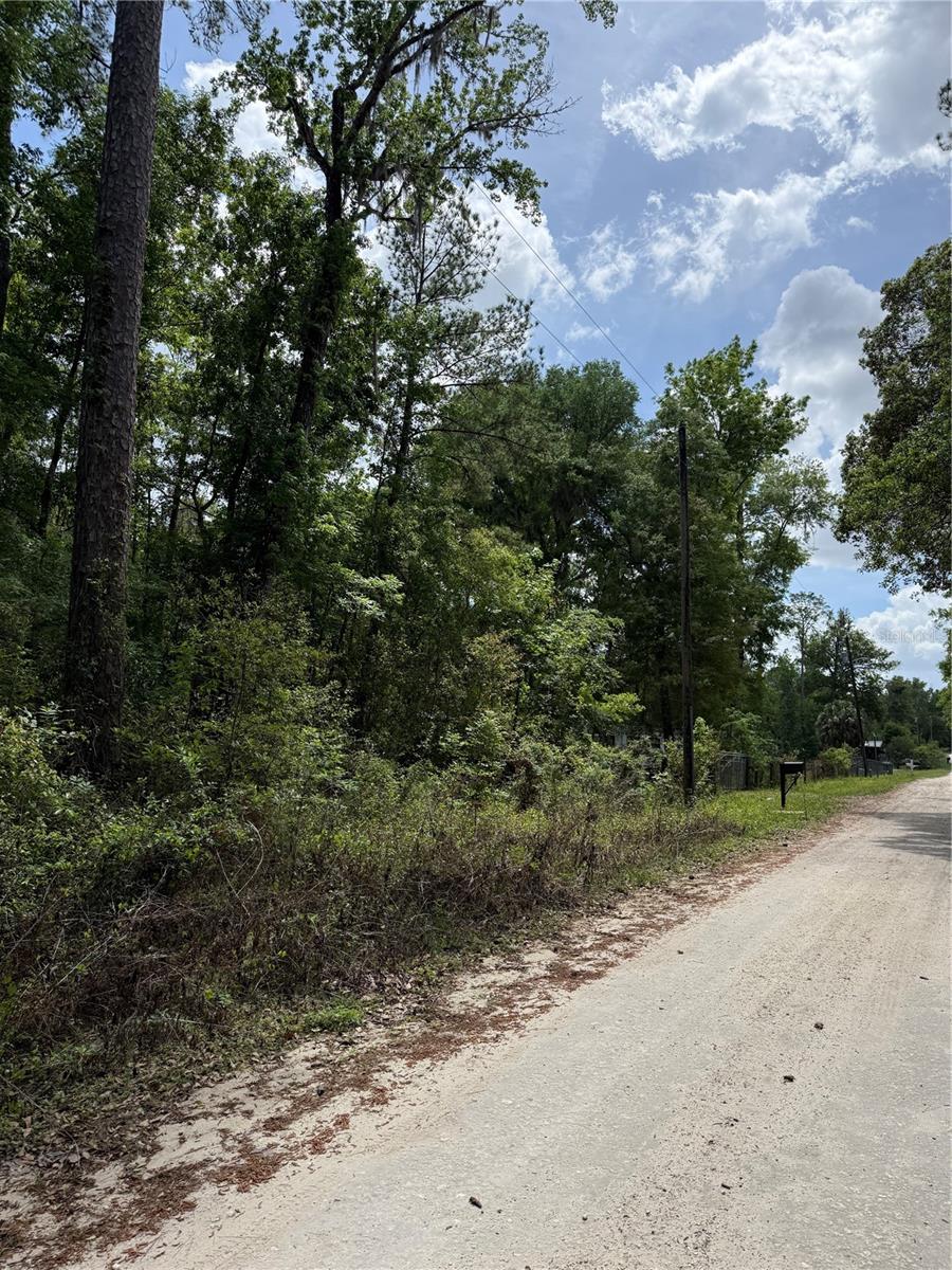 RAINBOW PARK UN 08 - Land