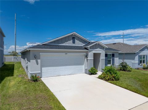 A home in AUBURNDALE