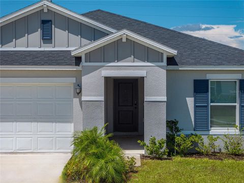 A home in AUBURNDALE