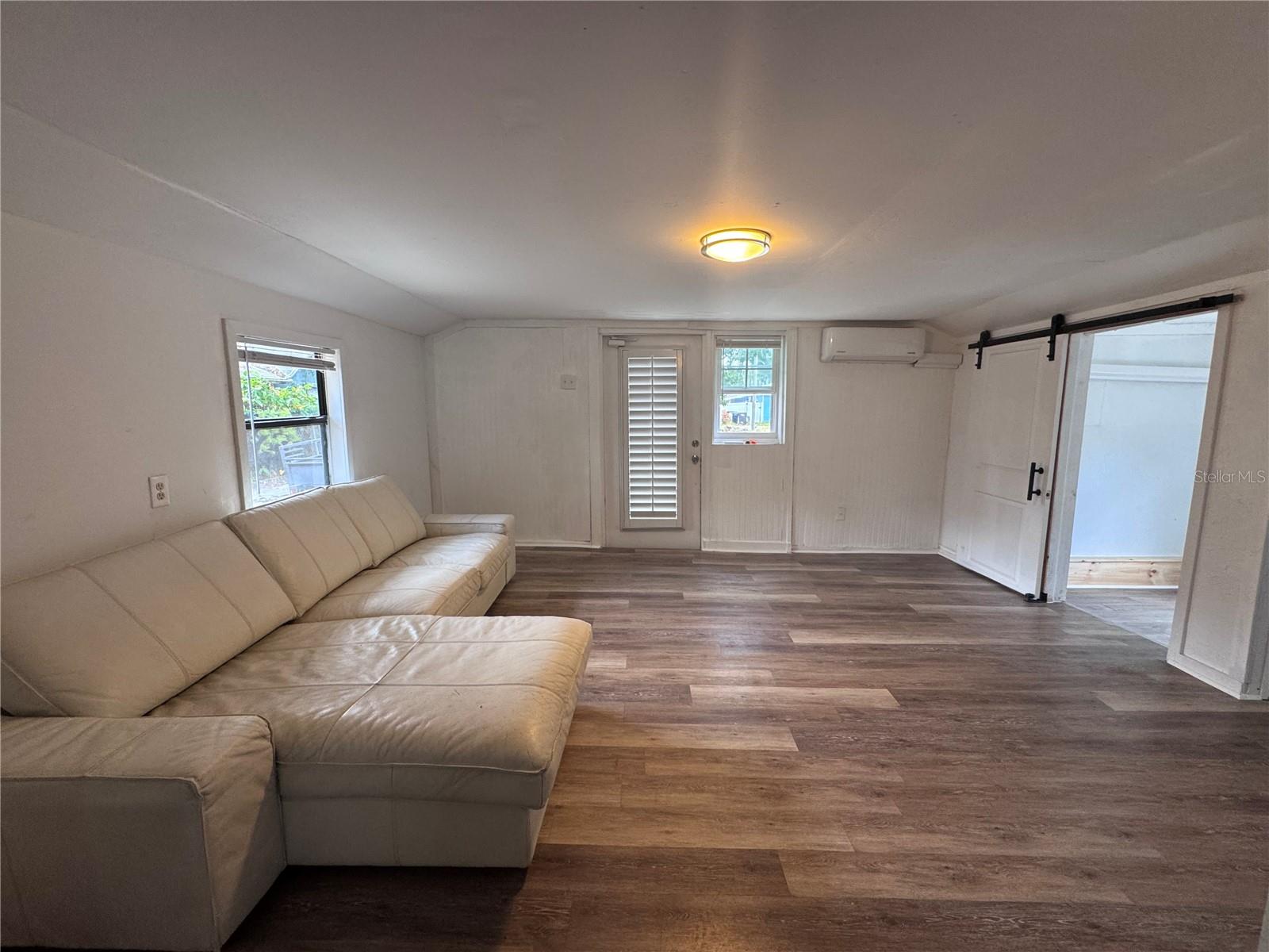 PINECREST - Residential