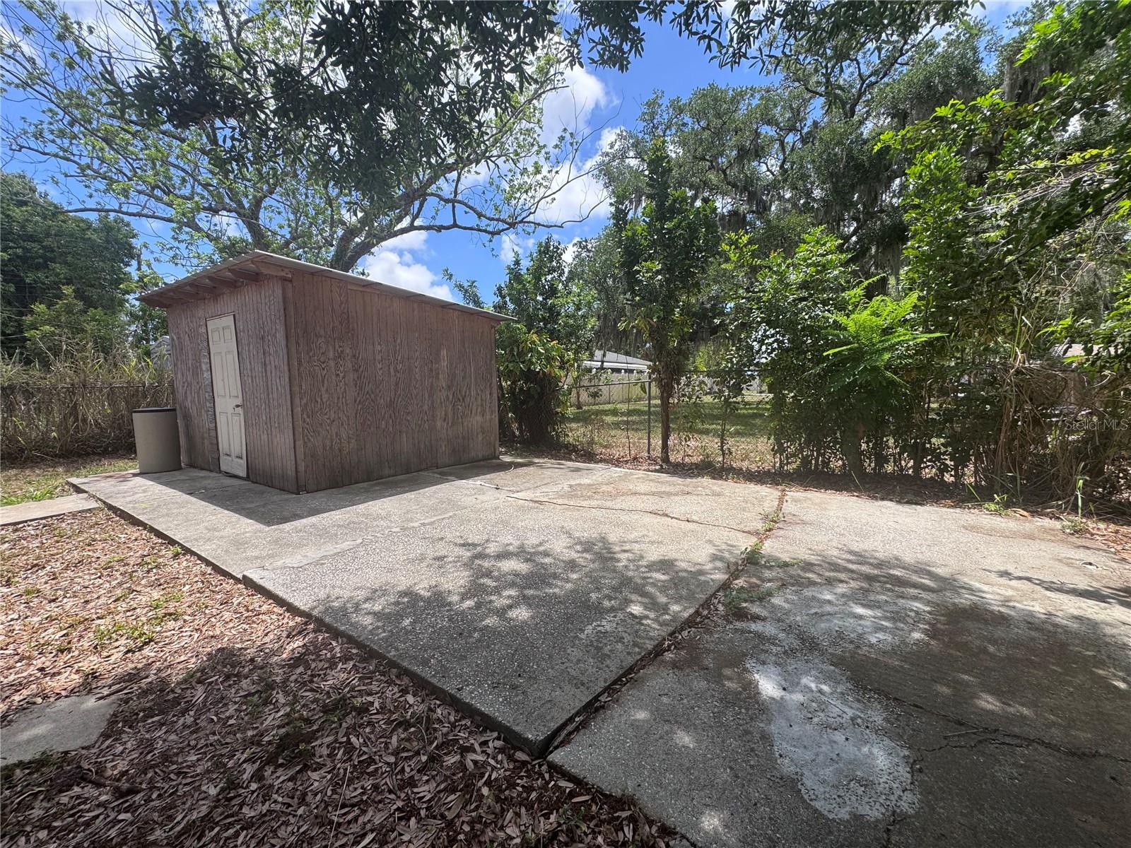PINECREST - Residential