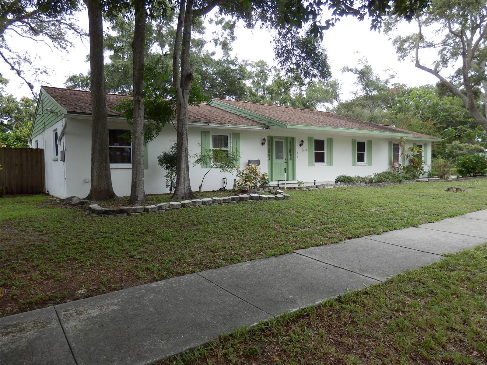 View SAINT PETERSBURG, FL 33705 house