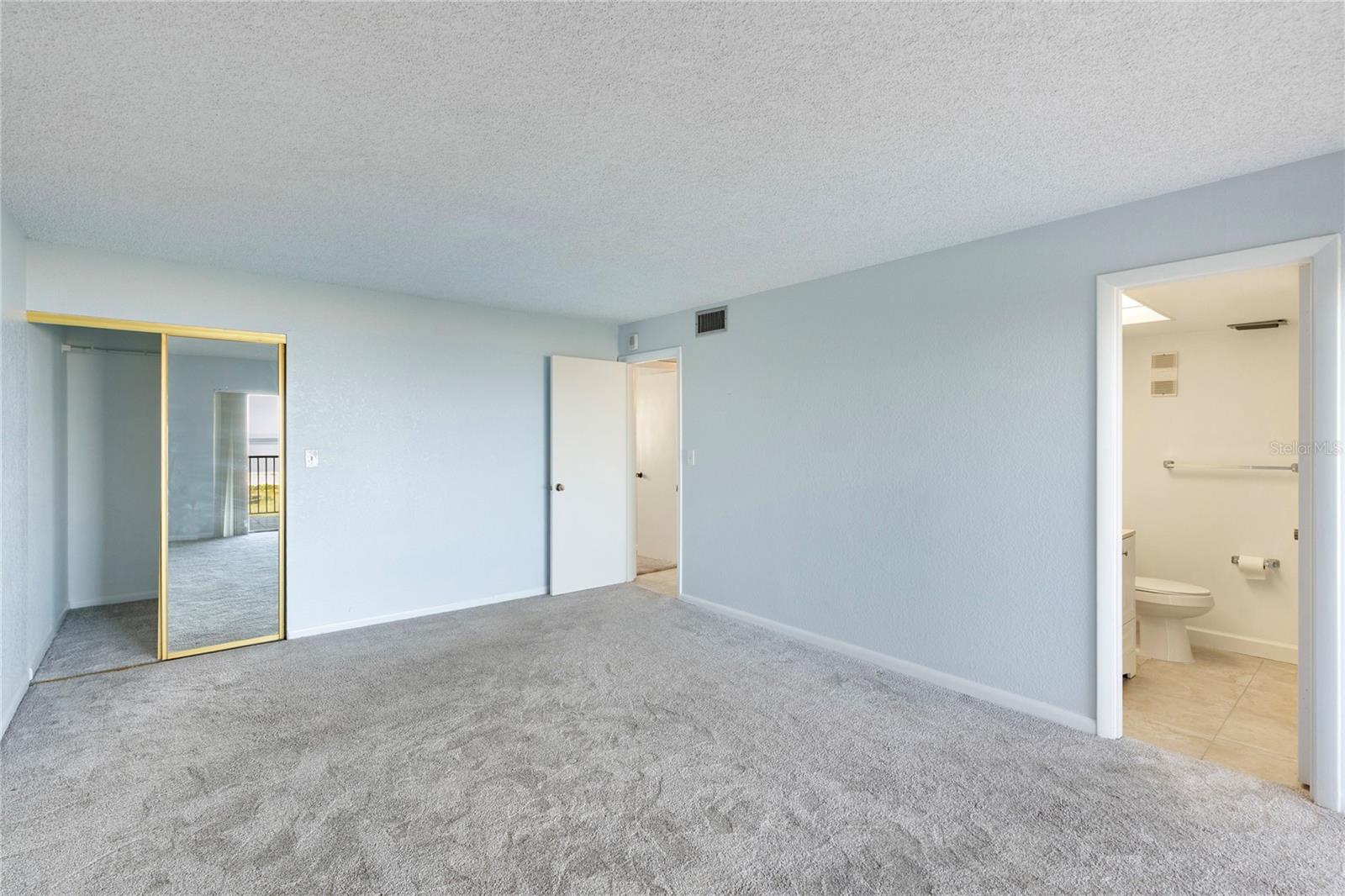 LANDMARK TOWERS - Residential Lease
