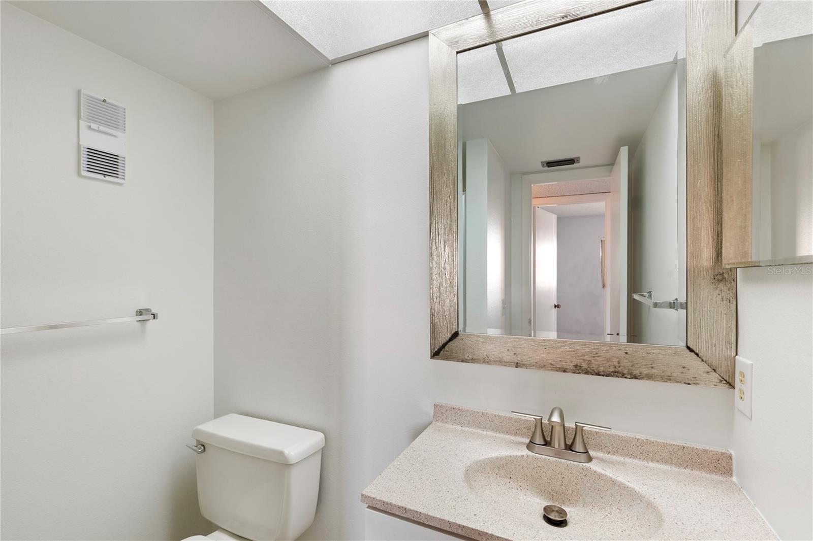 LANDMARK TOWERS - Residential Lease