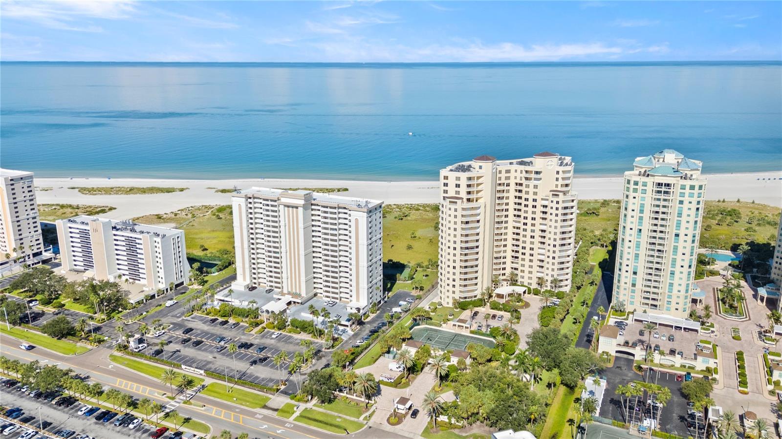 LANDMARK TOWERS - Residential Lease