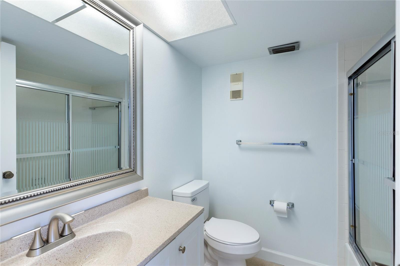 LANDMARK TOWERS - Residential Lease