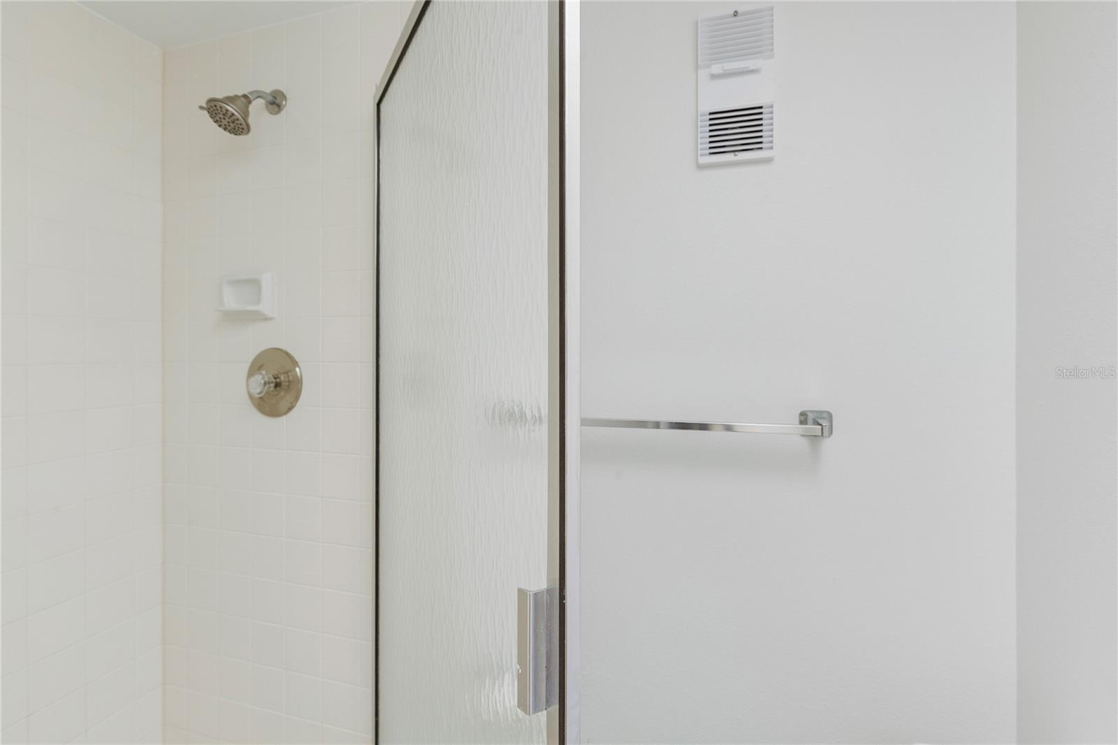 LANDMARK TOWERS - Residential Lease