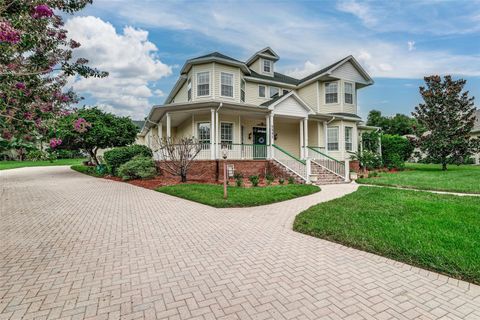 A home in LAKELAND