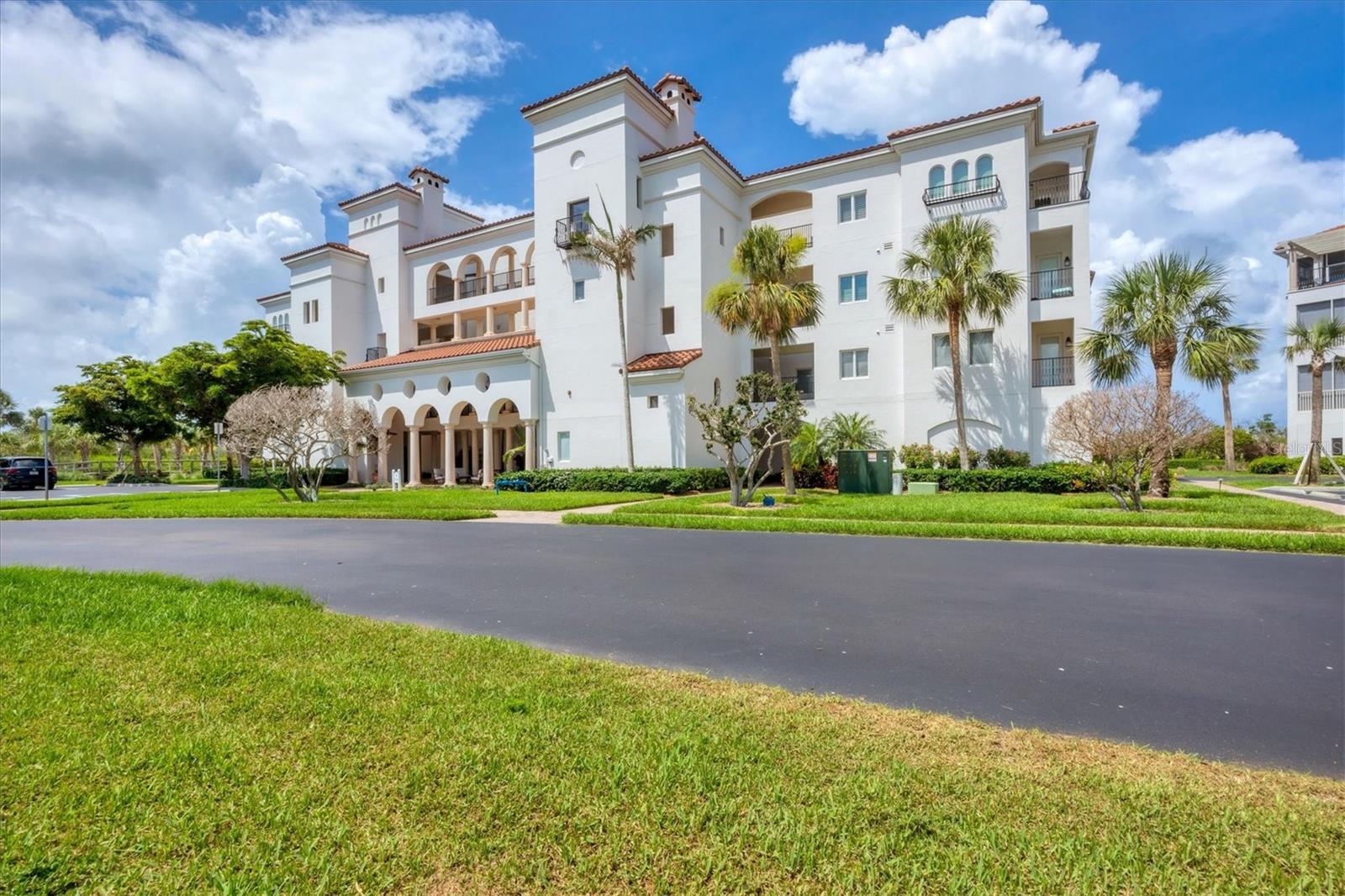 HACIENDA DEL MAR - Residential