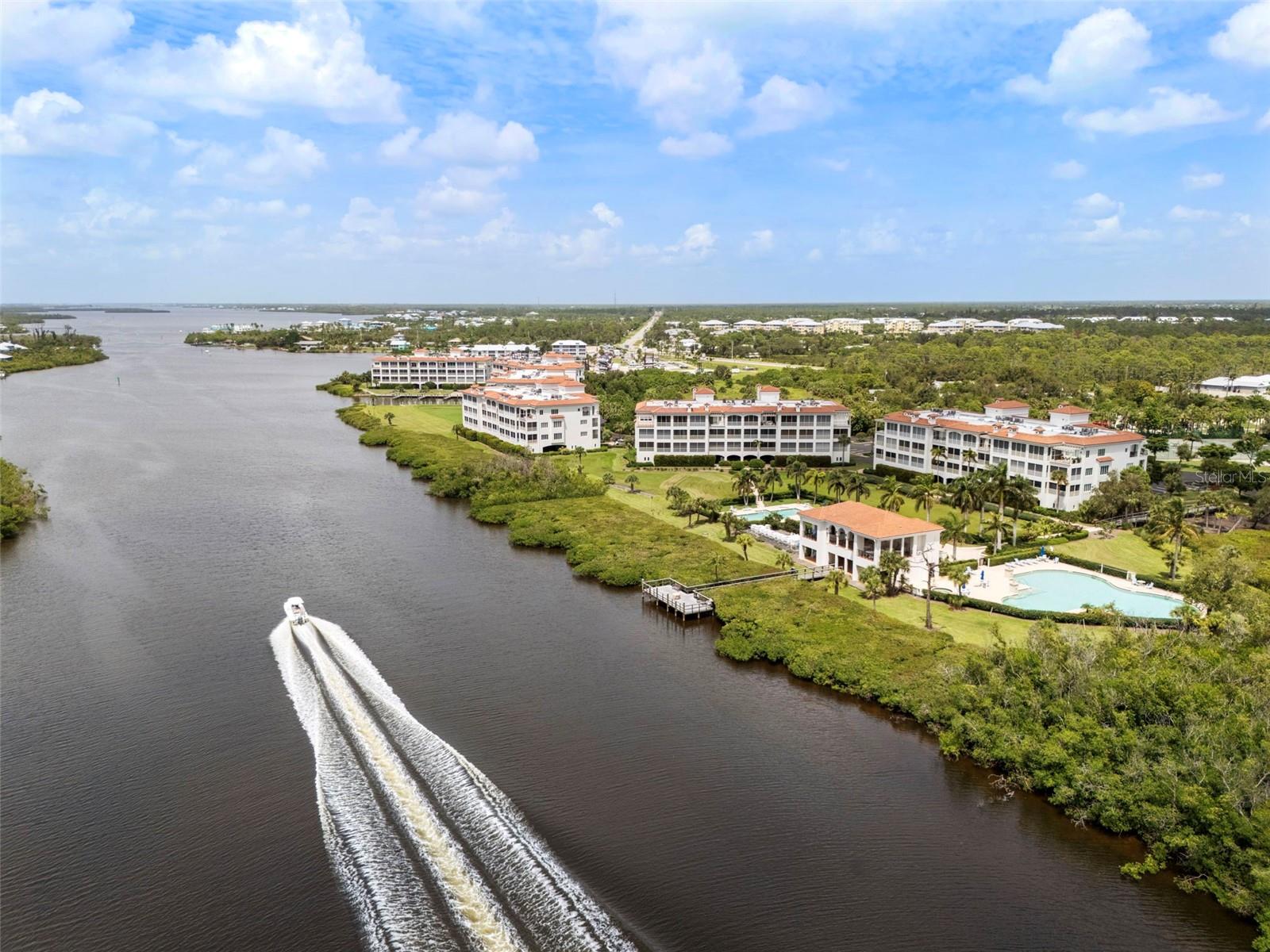 HACIENDA DEL MAR - Residential