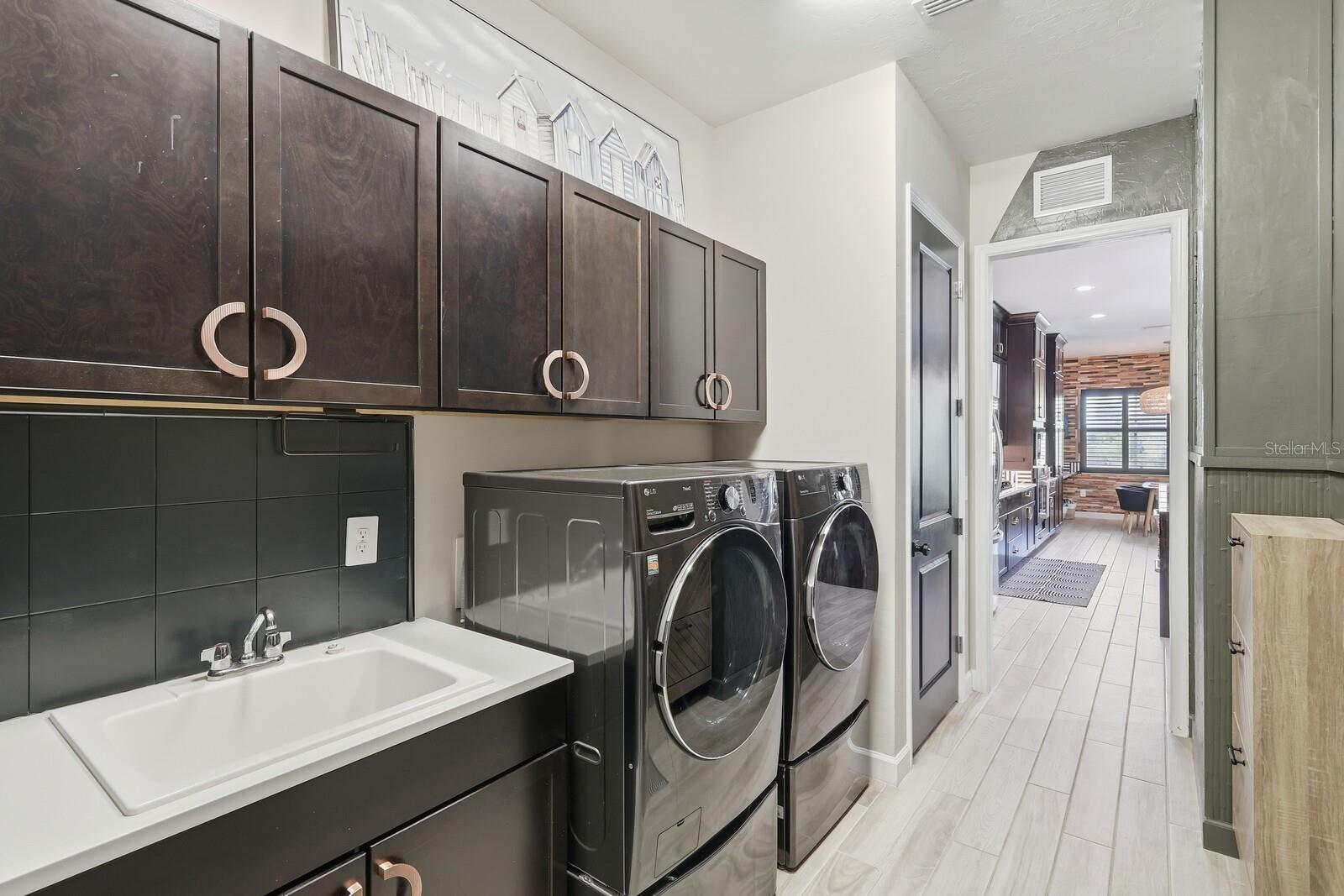 LORRAINE LAKES PH I - Residential