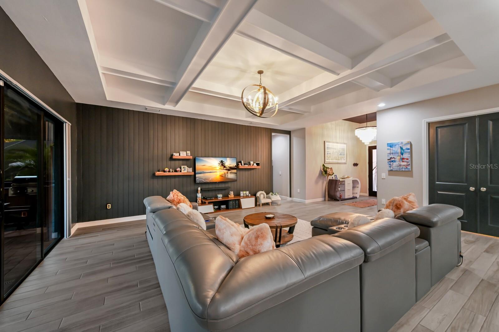 LORRAINE LAKES PH I - Residential