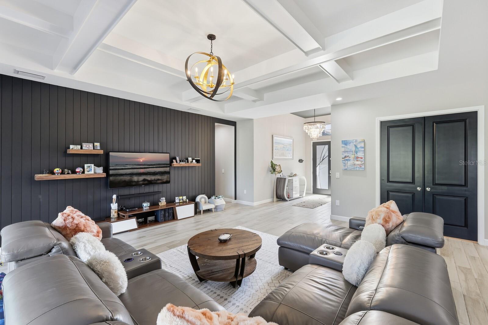 LORRAINE LAKES PH I - Residential