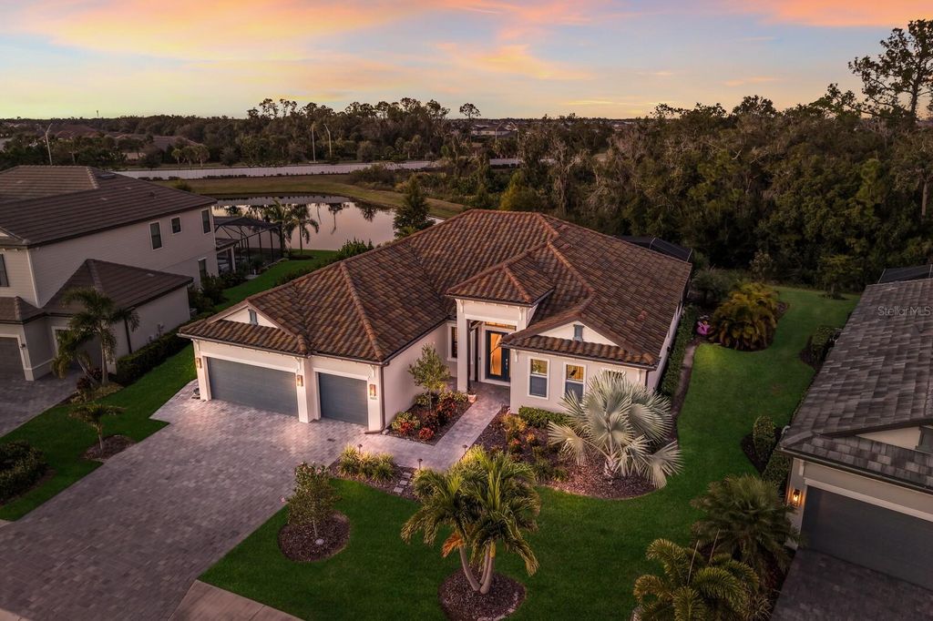 Photo of 16113 Tradewind Terrace, Lakewood Ranch, FL 34211 (MLS # A4671100)