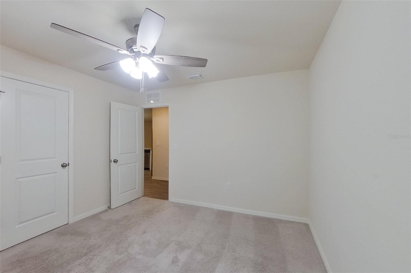 VISTANNA VILLAS - Residential Lease