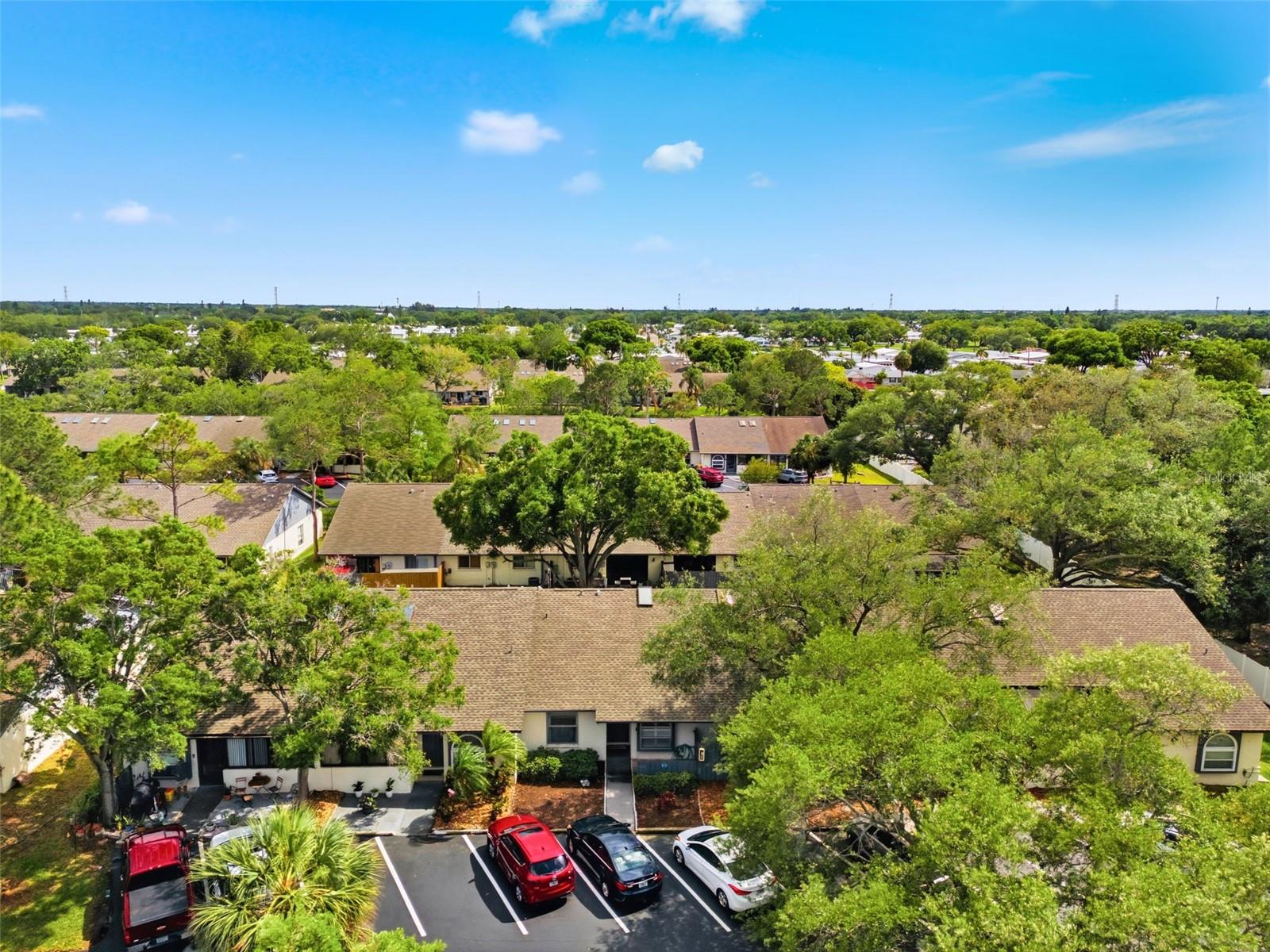 BELLE OAK VILLAS - Residential