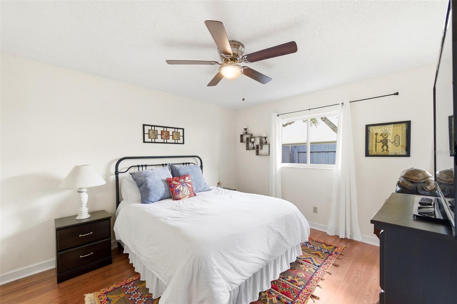 BELLE OAK VILLAS - Residential