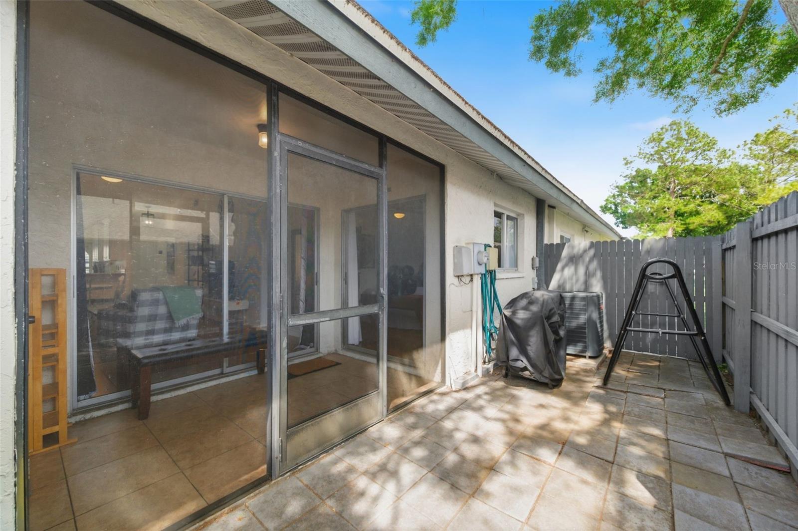 BELLE OAK VILLAS - Residential