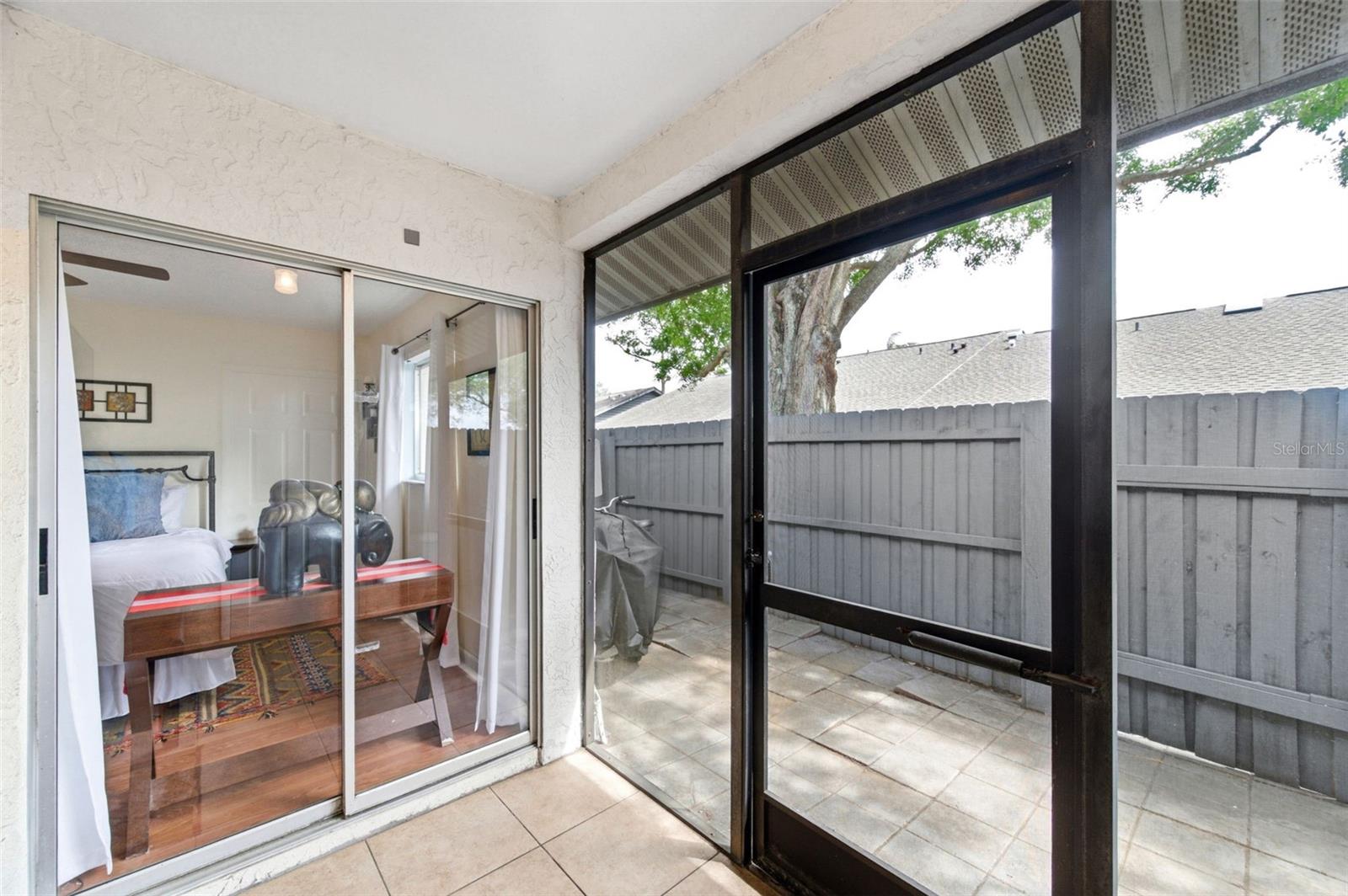 BELLE OAK VILLAS - Residential