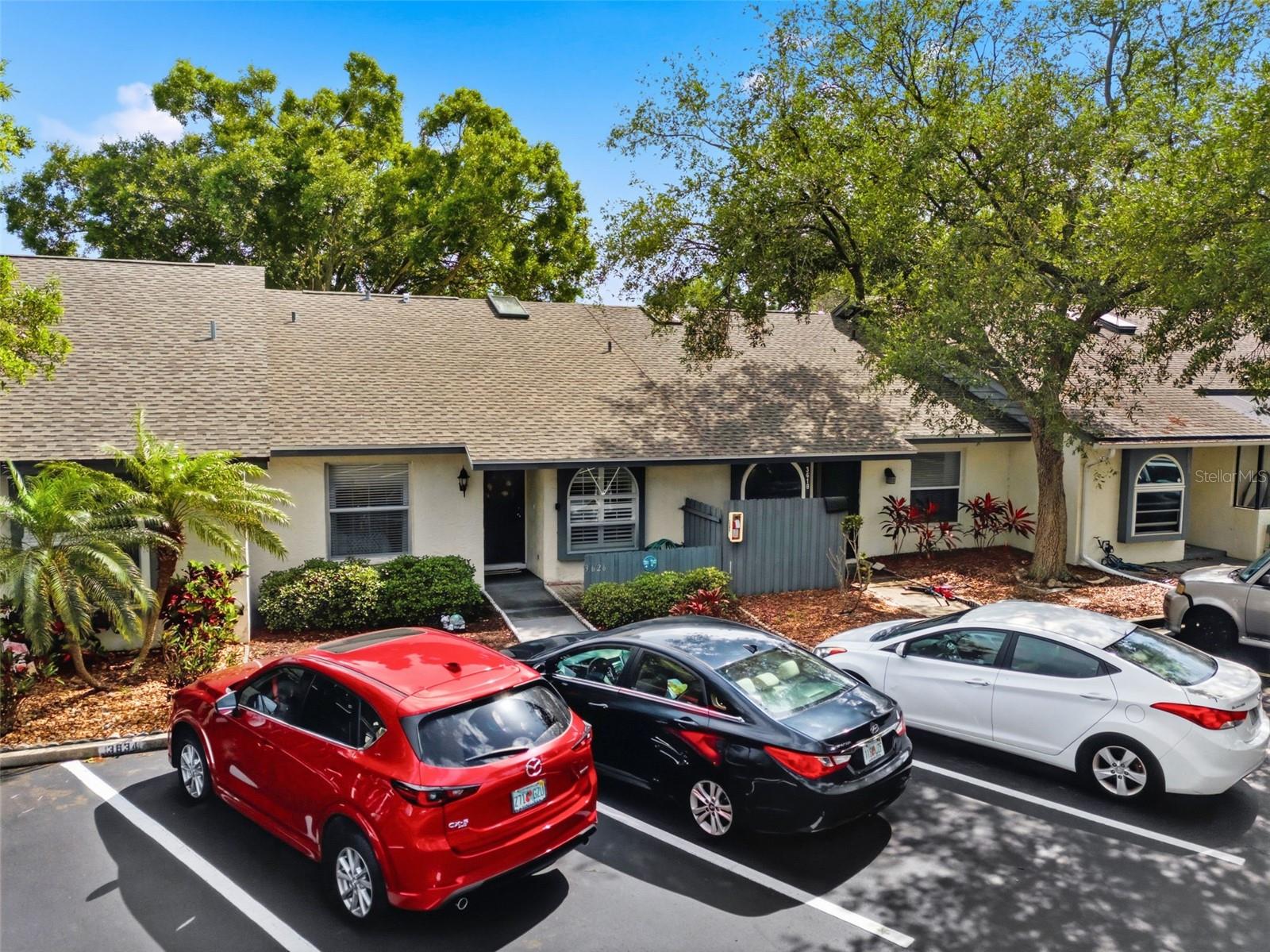 BELLE OAK VILLAS - Residential