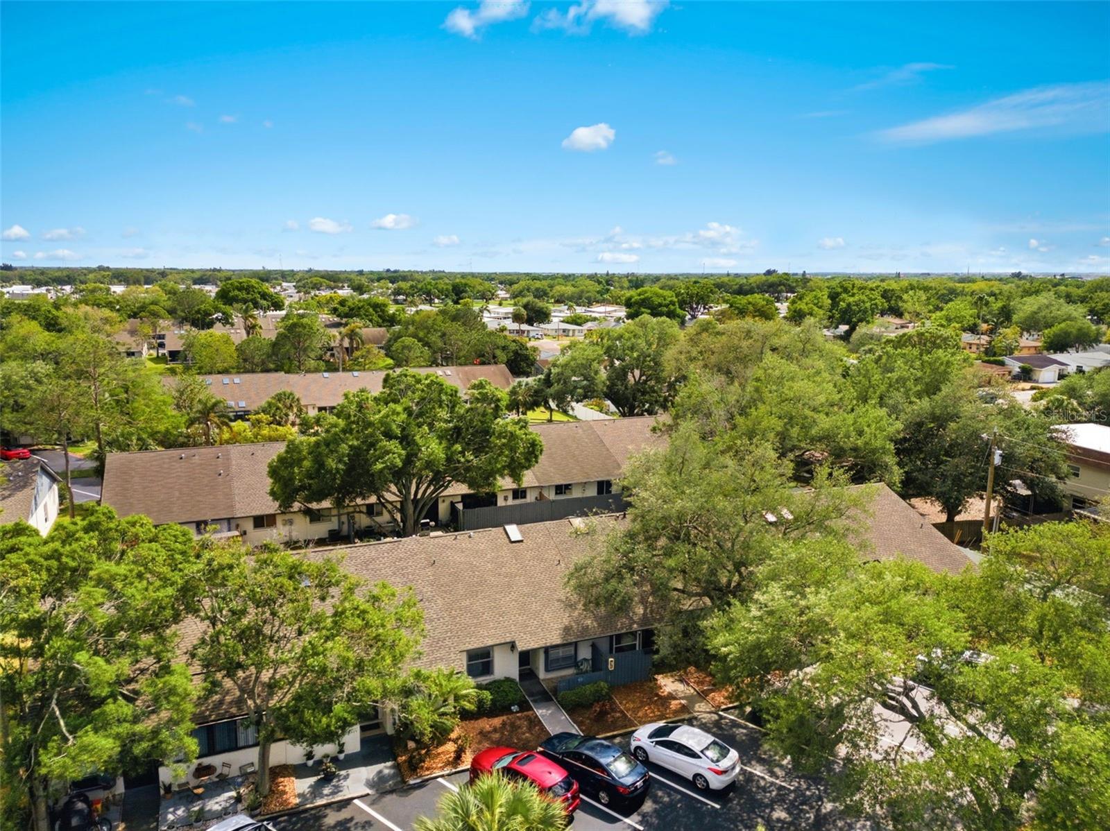 BELLE OAK VILLAS - Residential