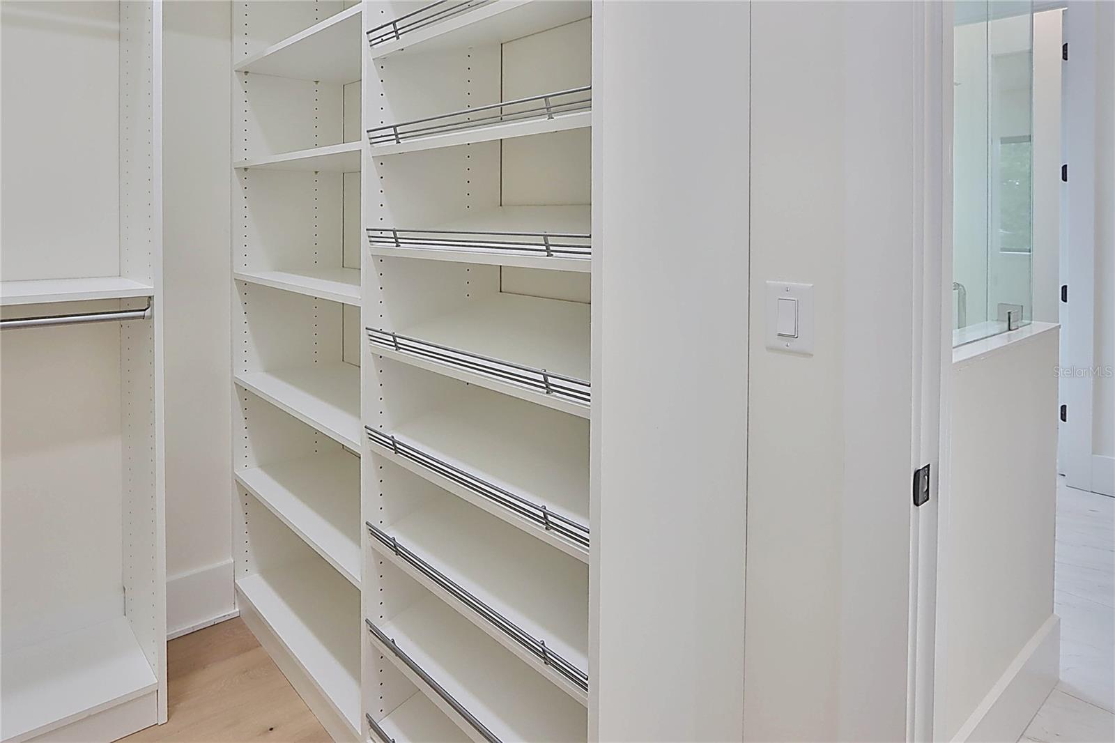 DAVIS ISLANDS PB10 PG52 TO 57 - Residential