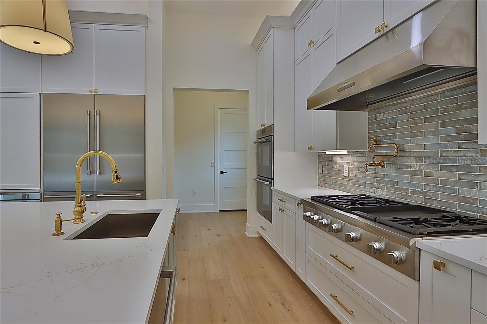 DAVIS ISLANDS PB10 PG52 TO 57 - Residential