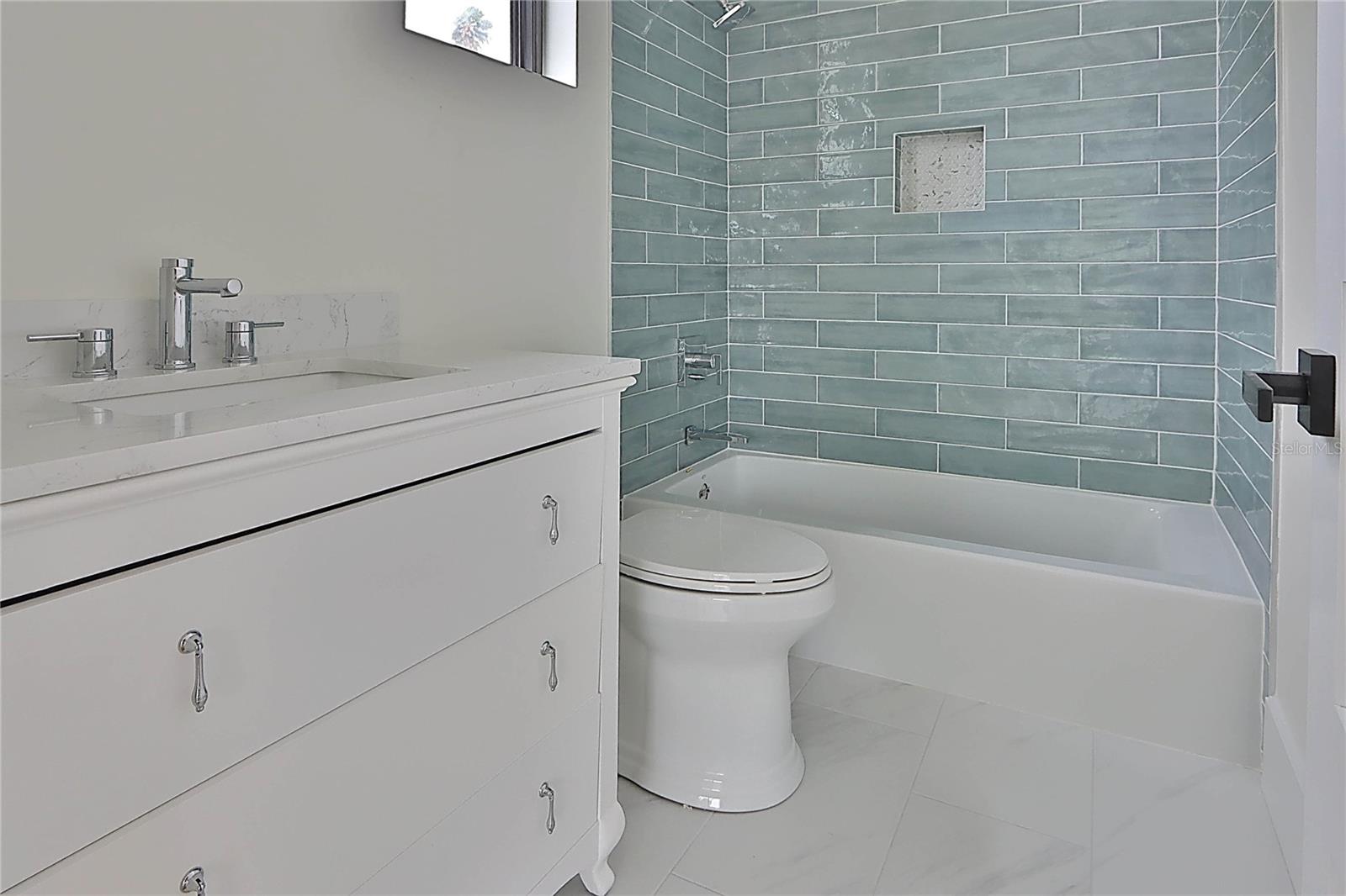 DAVIS ISLANDS PB10 PG52 TO 57 - Residential