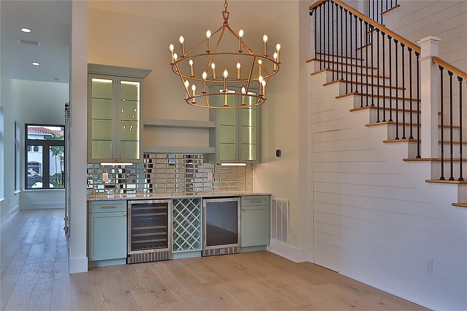 DAVIS ISLANDS PB10 PG52 TO 57 - Residential