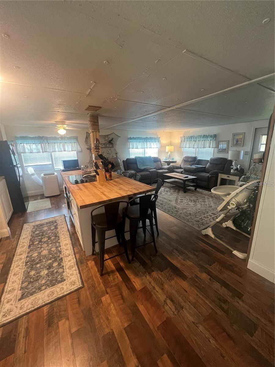 VILLAGE HOLIDAY LAKE - Residential