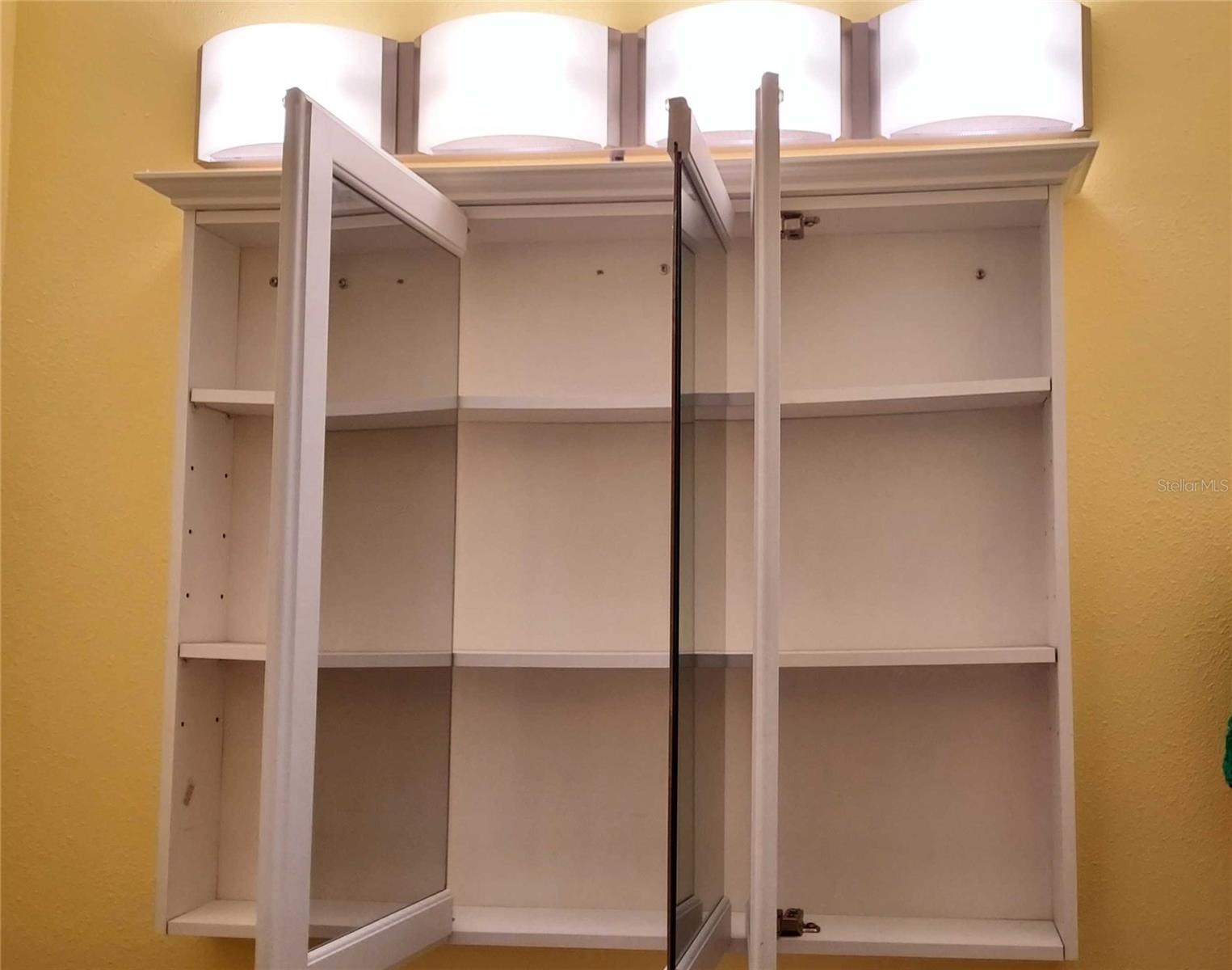 CASA DEL MAR CONDO III - Residential