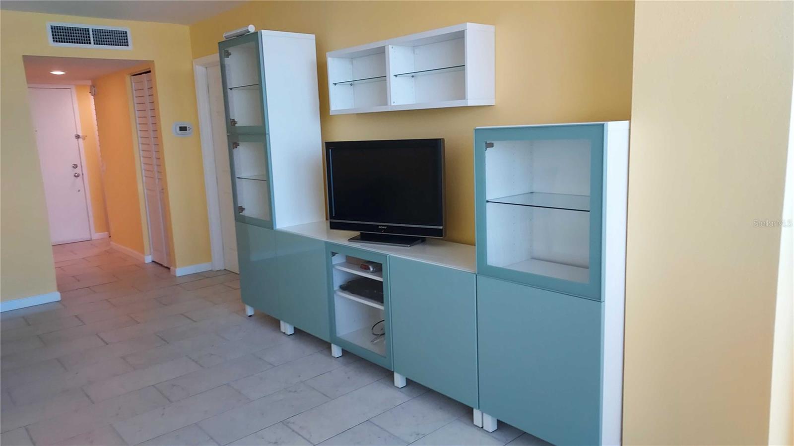 CASA DEL MAR CONDO III - Residential