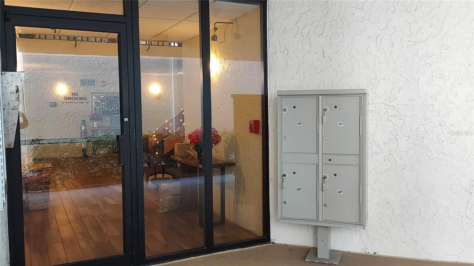 CASA DEL MAR CONDO III - Residential