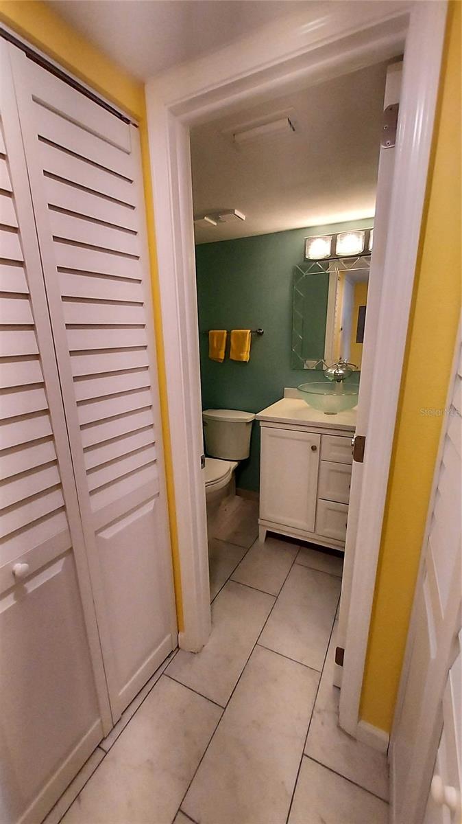 CASA DEL MAR CONDO III - Residential