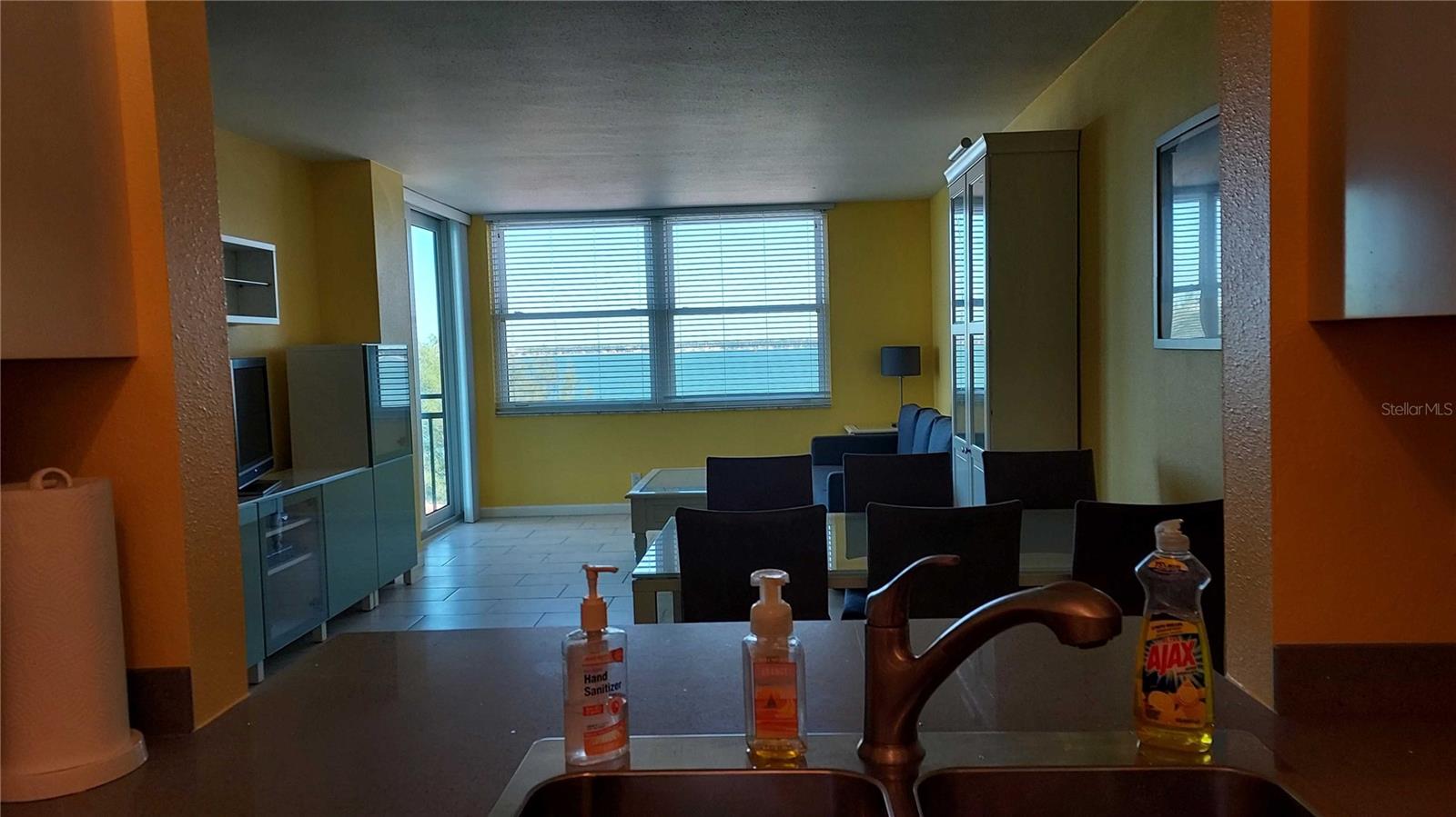 CASA DEL MAR CONDO III - Residential