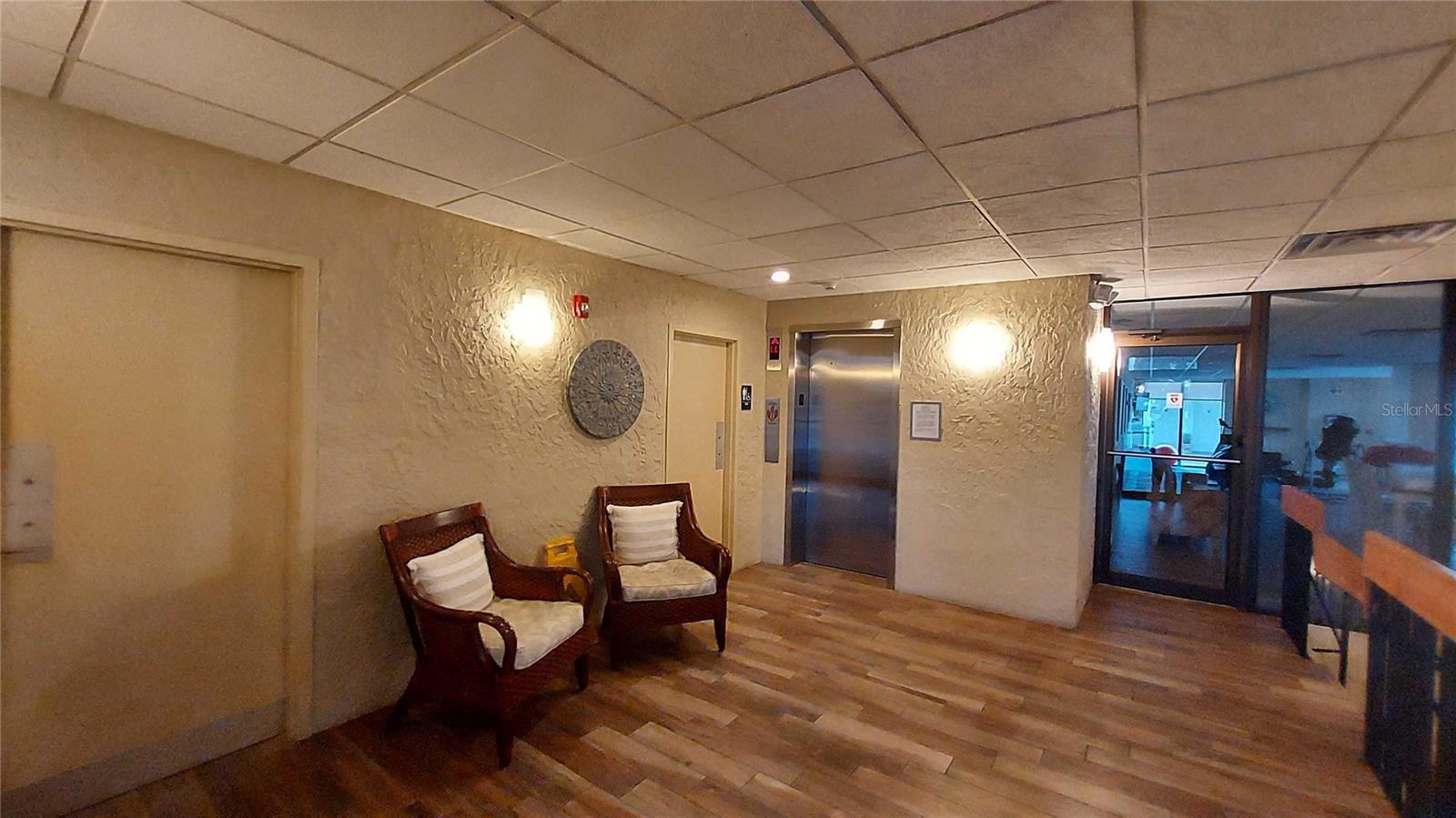 CASA DEL MAR CONDO III - Residential