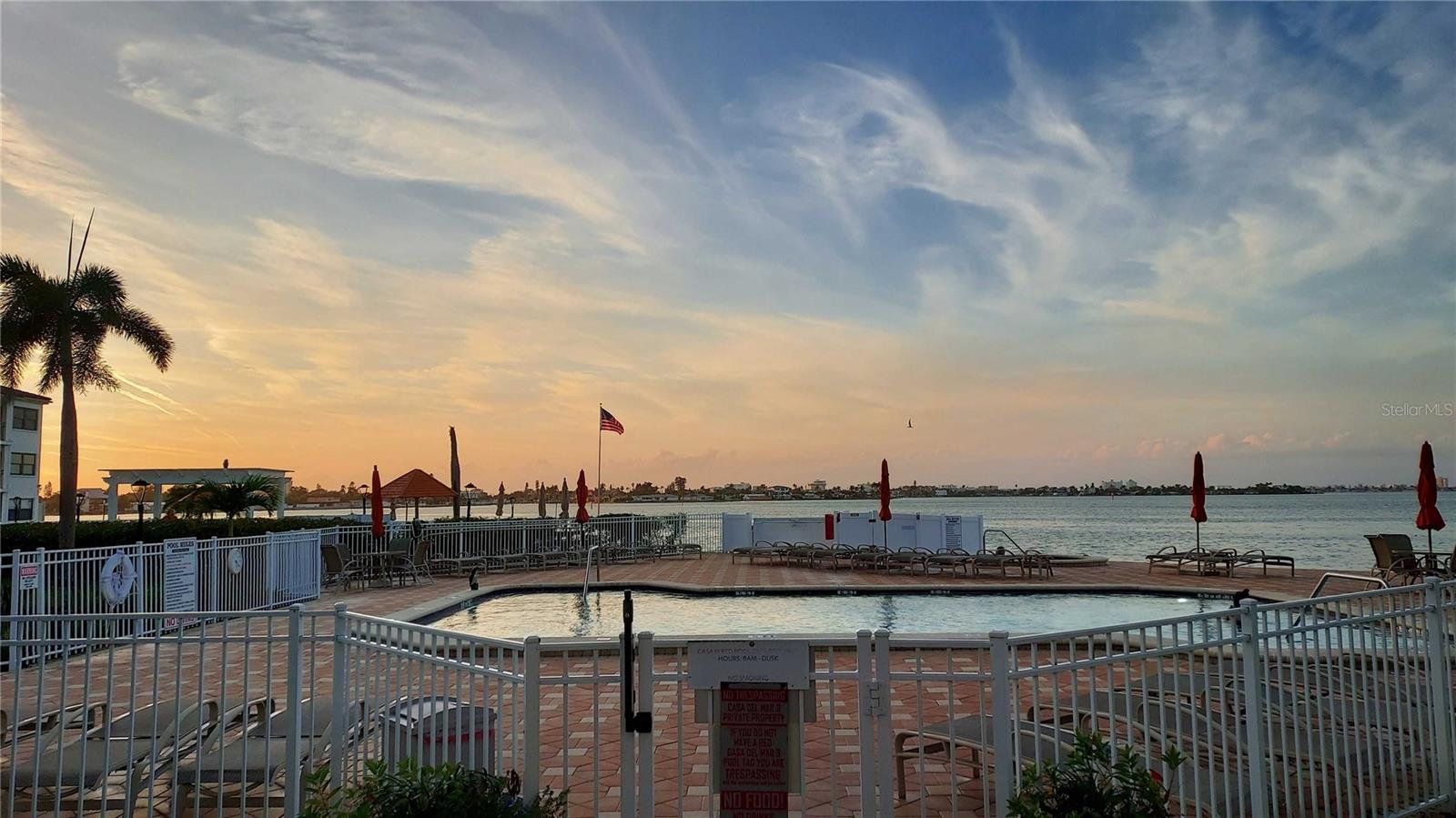 CASA DEL MAR CONDO III - Residential