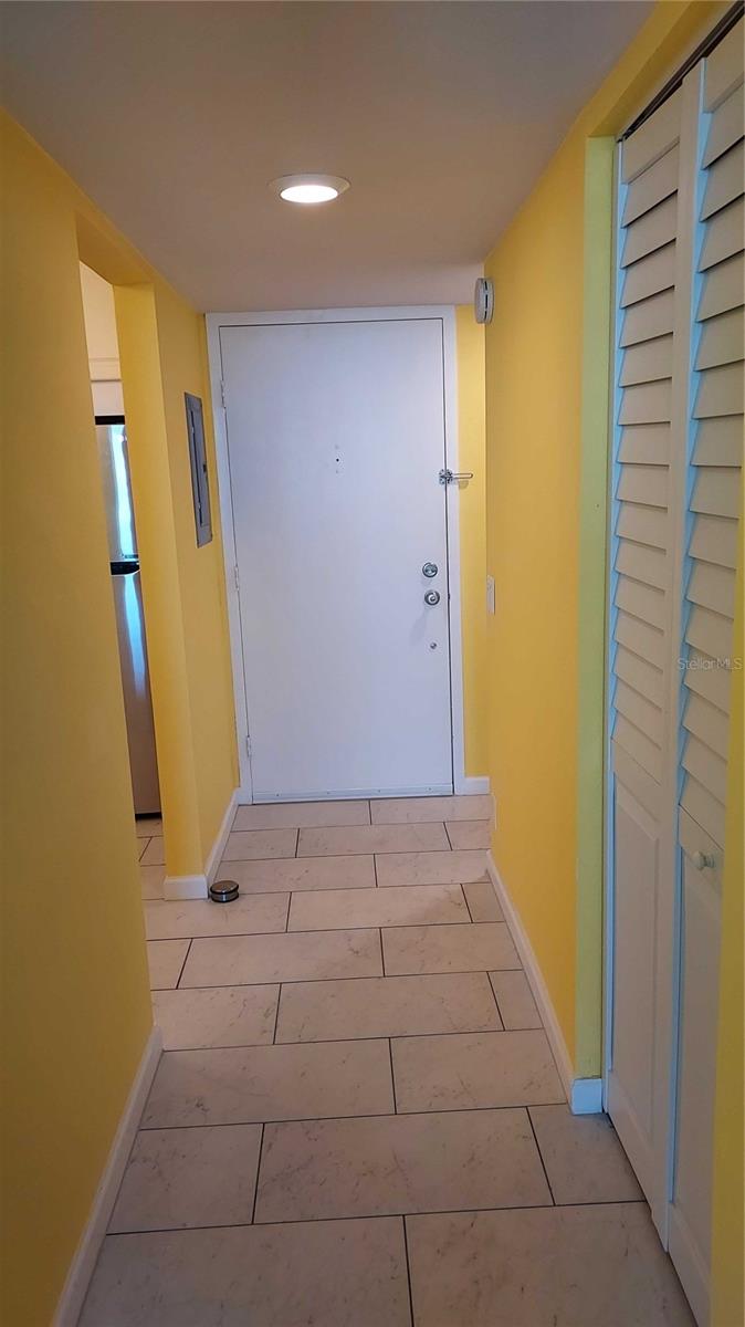 CASA DEL MAR CONDO III - Residential