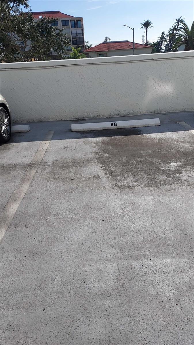 CASA DEL MAR CONDO III - Residential