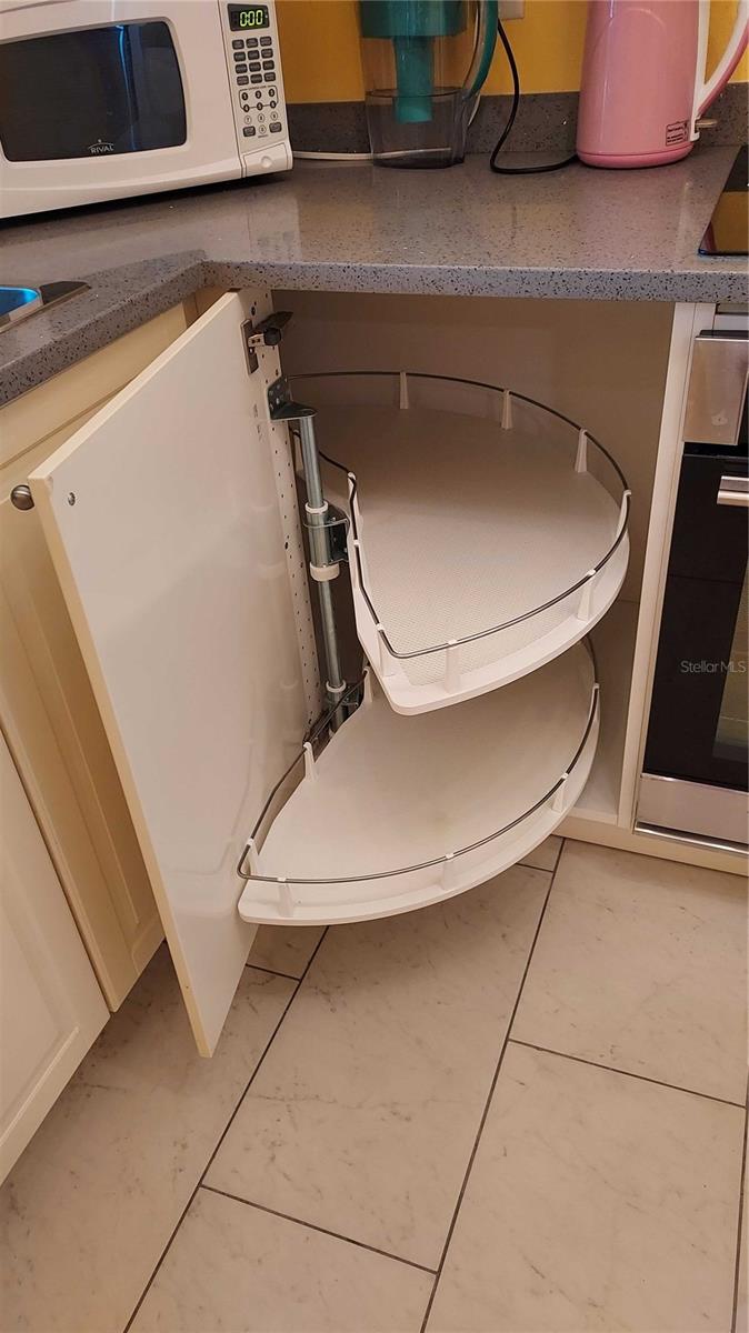 CASA DEL MAR CONDO III - Residential