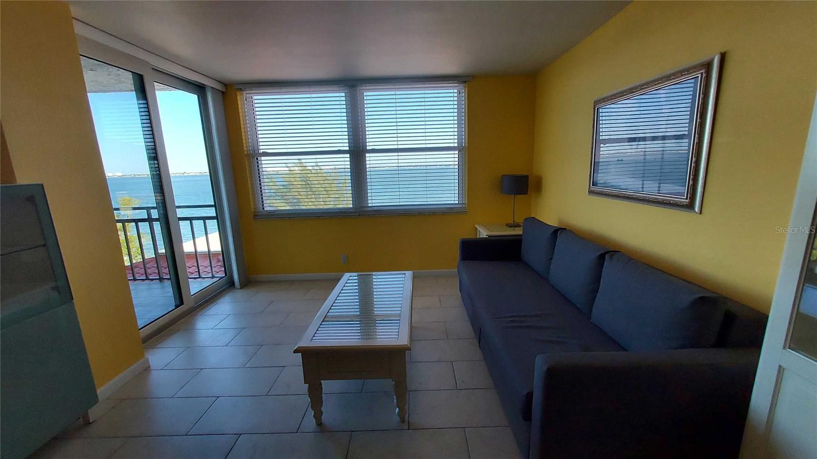 CASA DEL MAR CONDO III - Residential