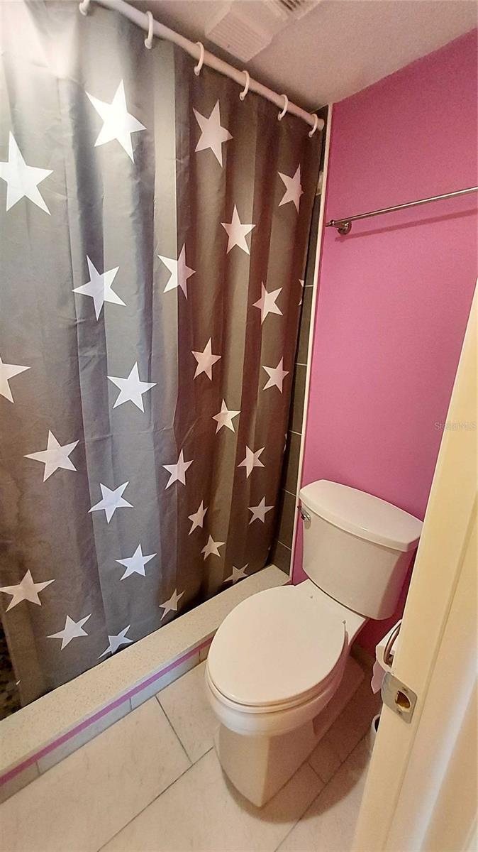 CASA DEL MAR CONDO III - Residential