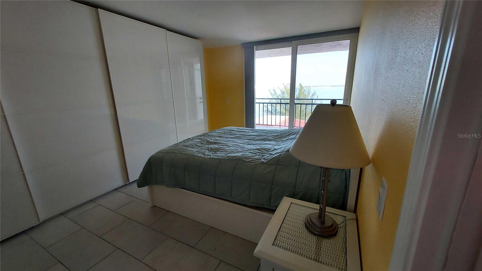 CASA DEL MAR CONDO III - Residential