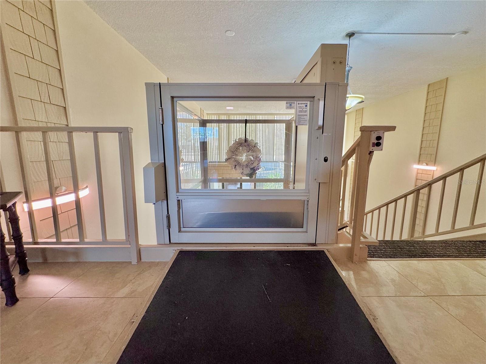 BERKLEY HOUSE - Residential