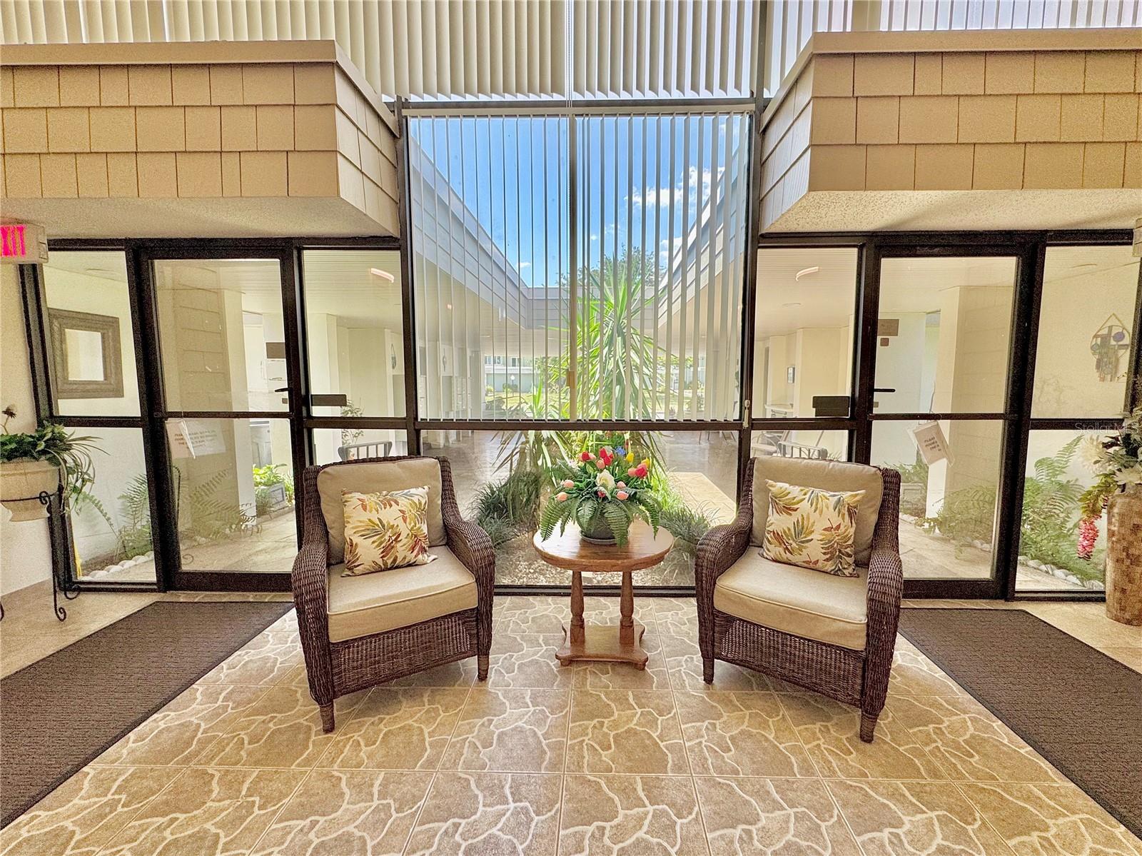 BERKLEY HOUSE - Residential