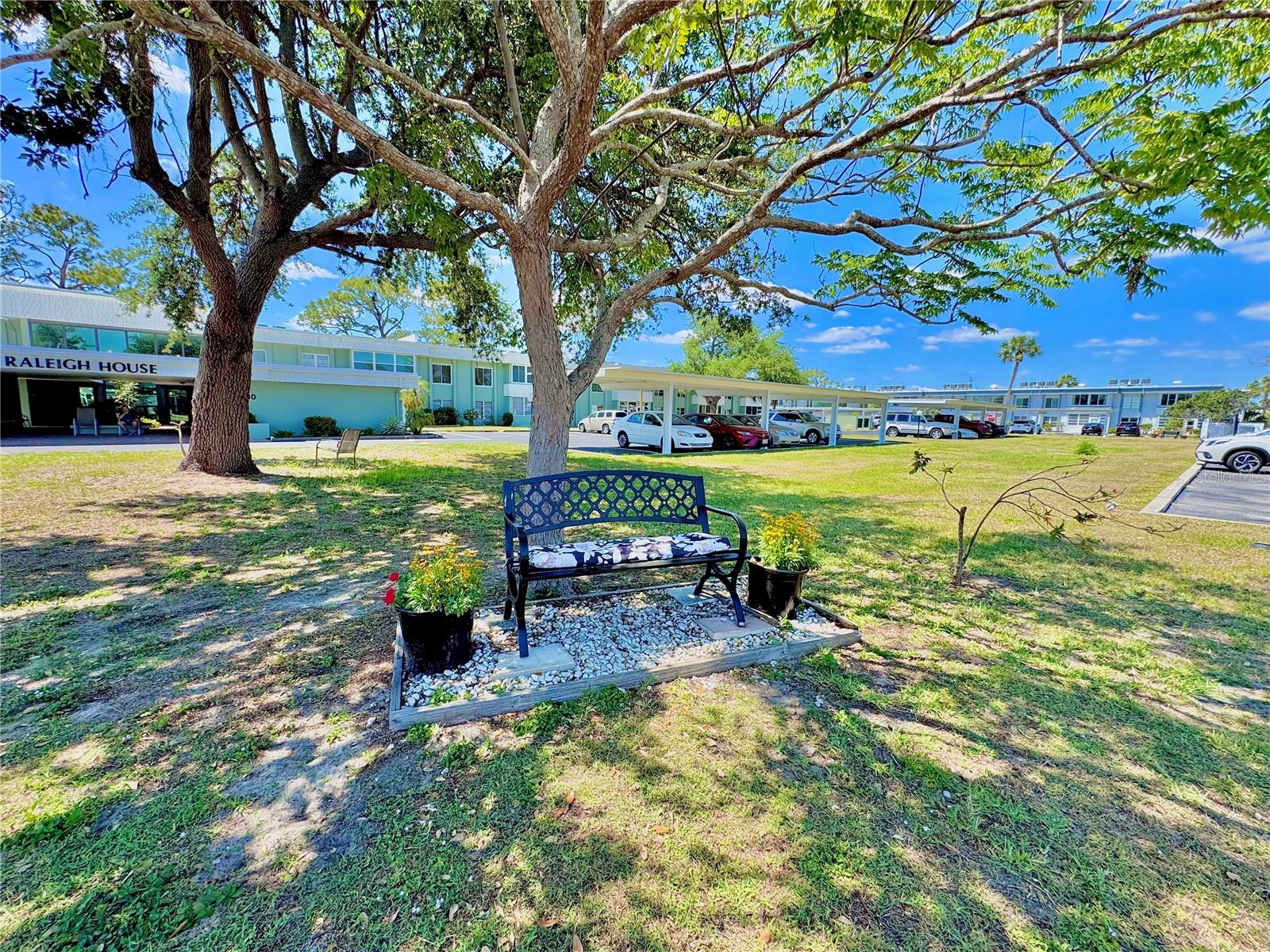 BERKLEY HOUSE - Residential